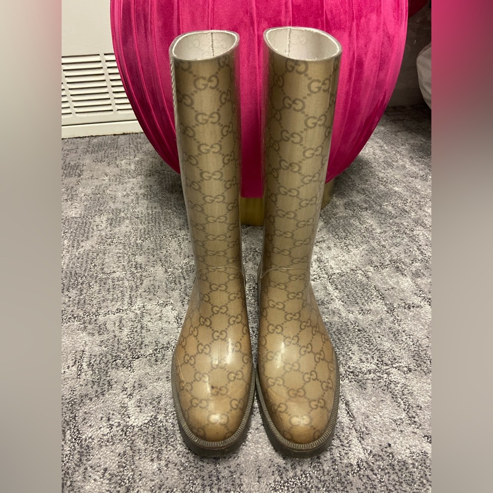Gucci Women's Brown Edimburg Gg Rain Boots
